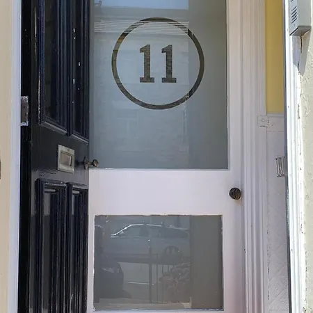 Chiltern Apartment