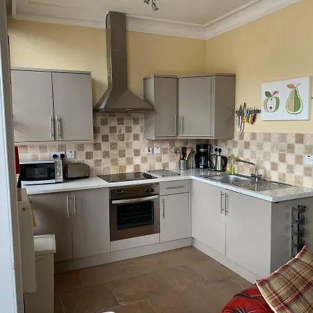 Chiltern Apartment