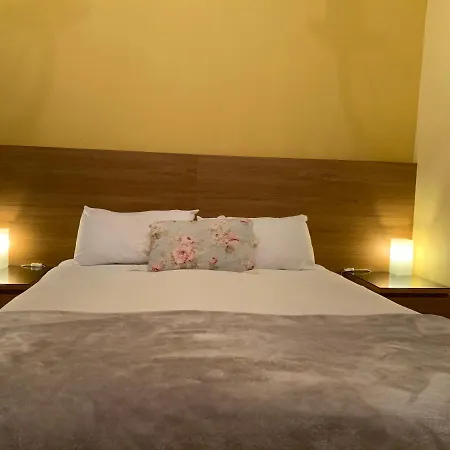 Chiltern Apartment